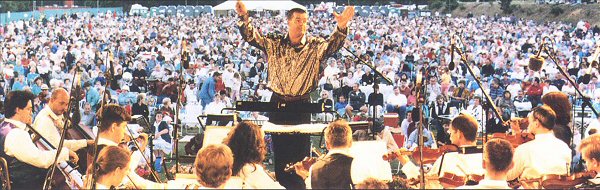 Ian McMillan conducts the London Pops Orchestra